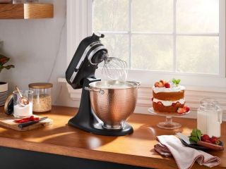 🧁 PREZENTACE VÝROBKŮ KITCHENAID 🧁 📍 Calta Elektro, Milevsko 📅 Úterý 15. 7. 🕗 Po celý den 🔧 Přijďte si prohlédnout a...
